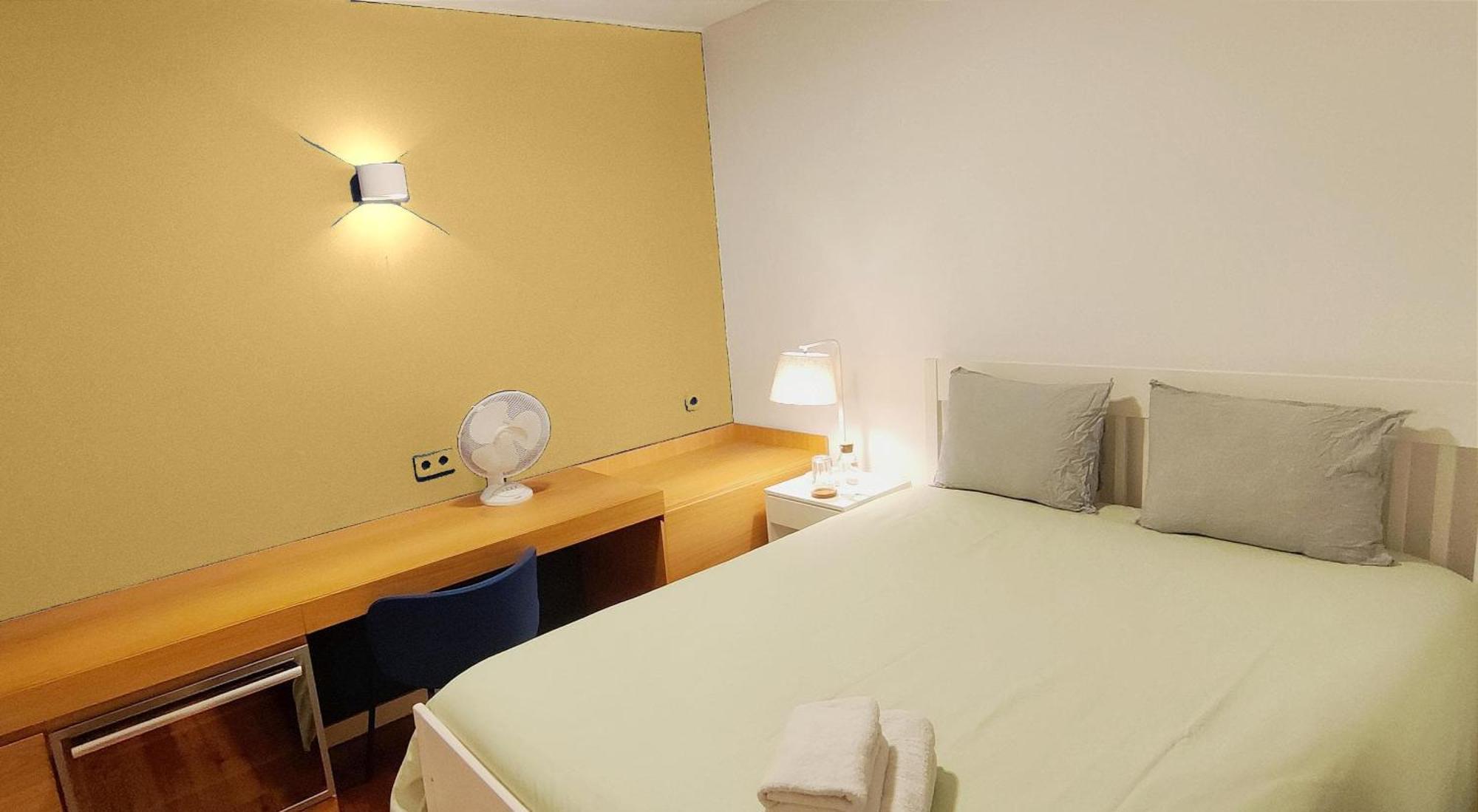 Shared Accommodation In Bairro Alto - Chiado Lisbon Bagian luar foto