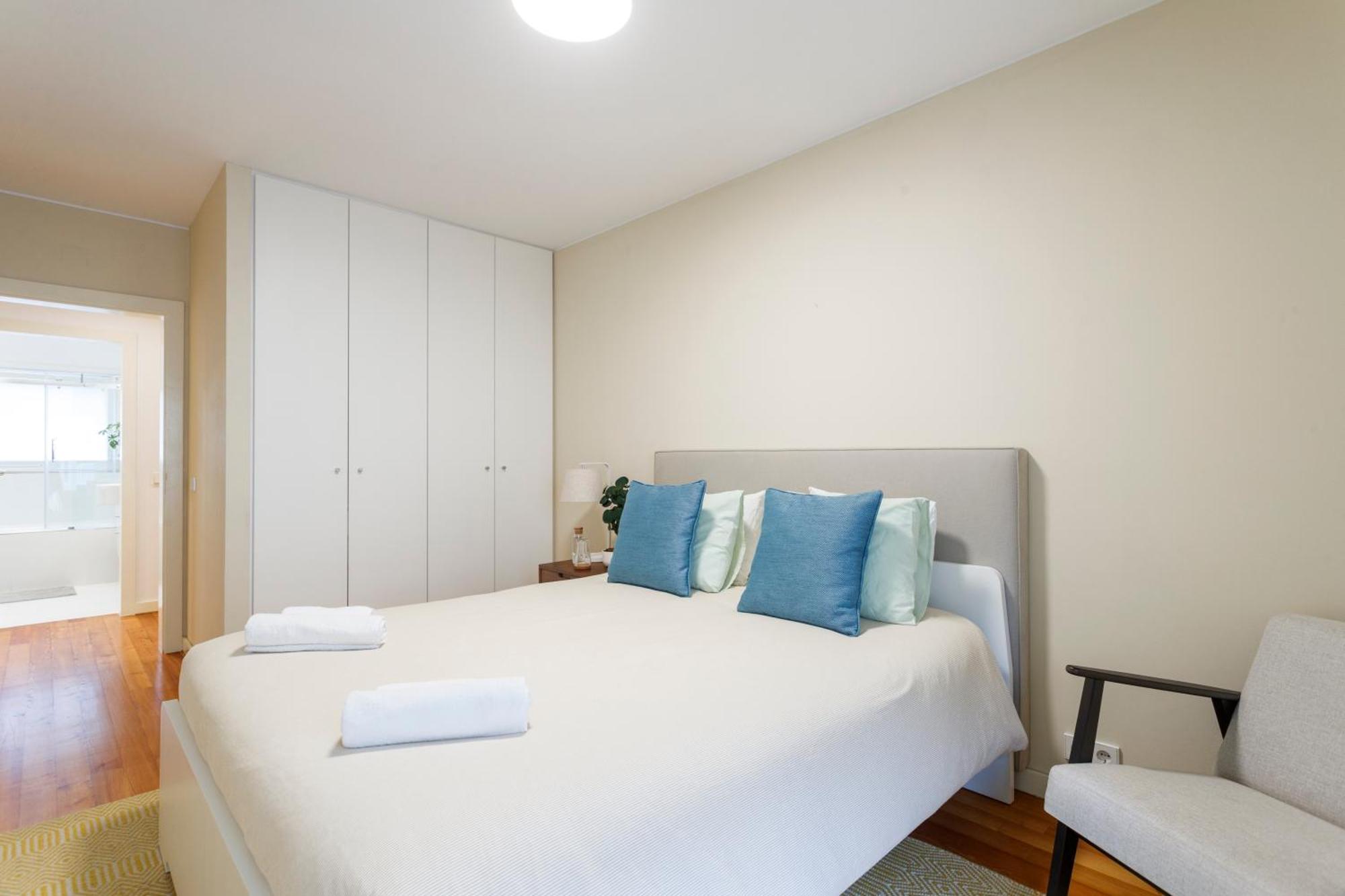 Shared Accommodation In Bairro Alto - Chiado Lisbon Bagian luar foto