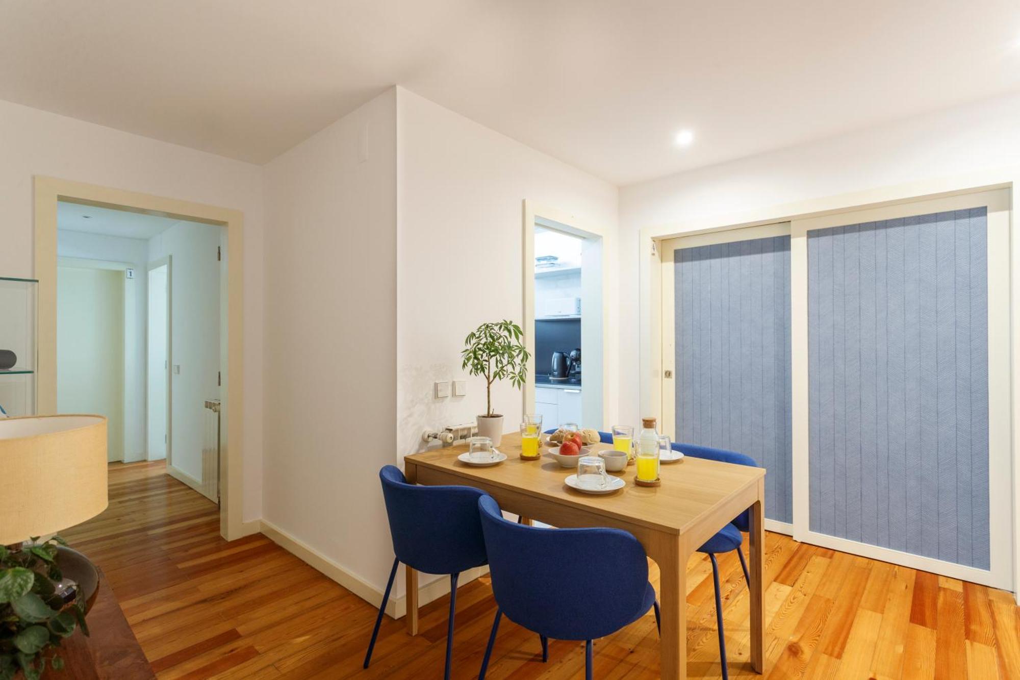 Shared Accommodation In Bairro Alto - Chiado Lisbon Bagian luar foto
